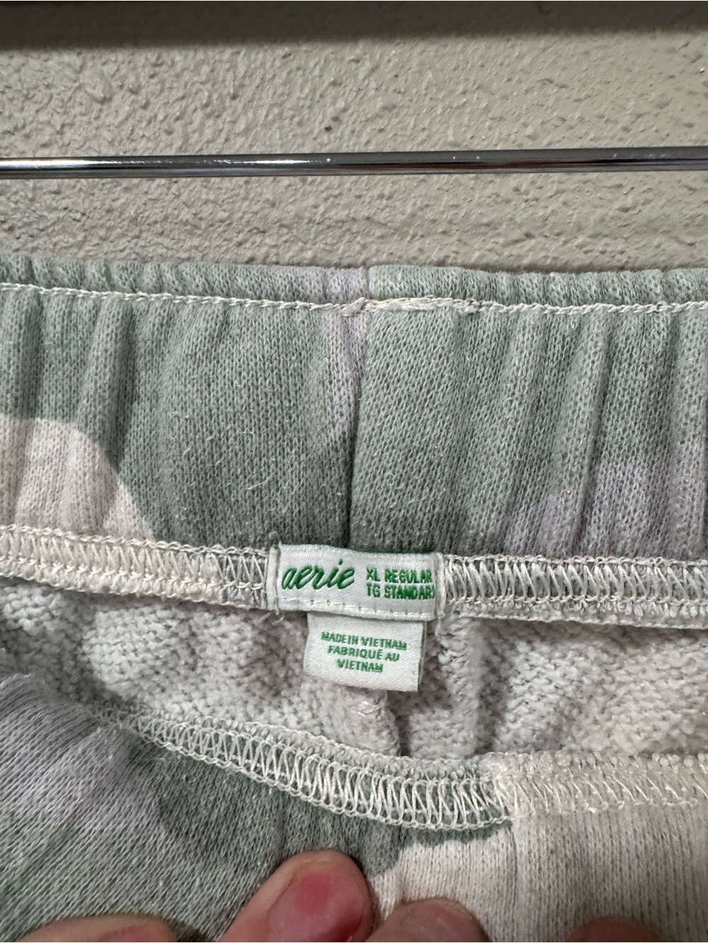 Aerie Camo Joggers - Picture 3 of 4